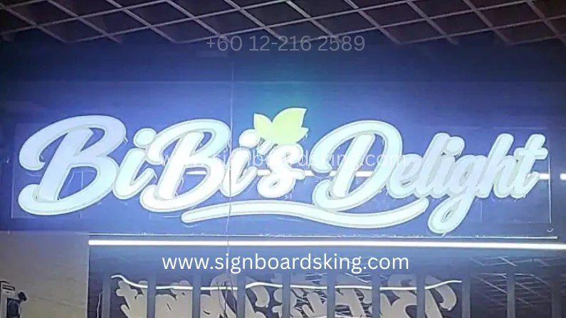 3D Frontlit Signboard BiBi's Delight dengan huruf timbul LED putih dan logo daun untuk restoran.
